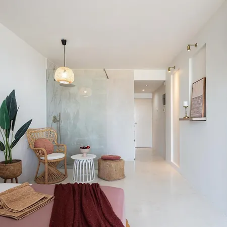 Διαμέρισμα Akasha Living By The Sea