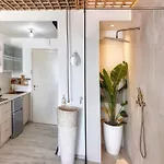 Akasha Living By The Sea Apartment *