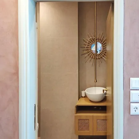 Akasha Living By The Sea Apartment