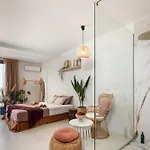 Apartment Akasha Living By The Sea *