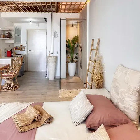 Akasha Living By The Sea