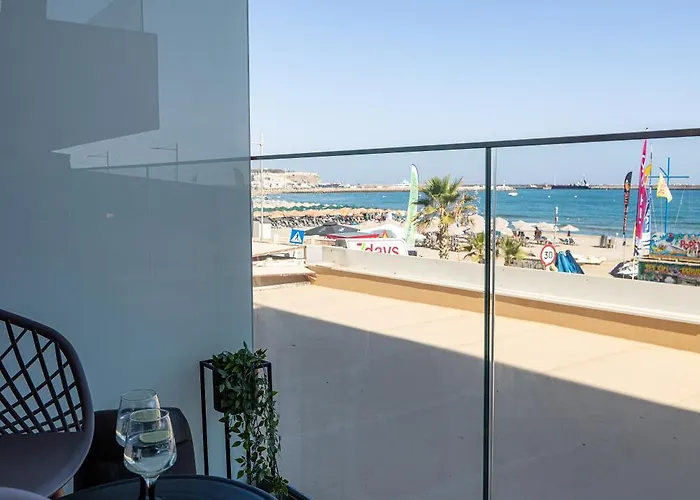 Apartament Akasha Living By The Sea *